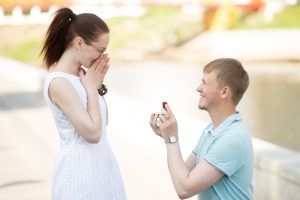 ide lamaran romantis