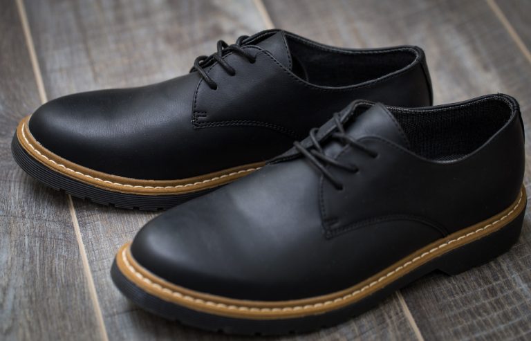 Sepatu docmart