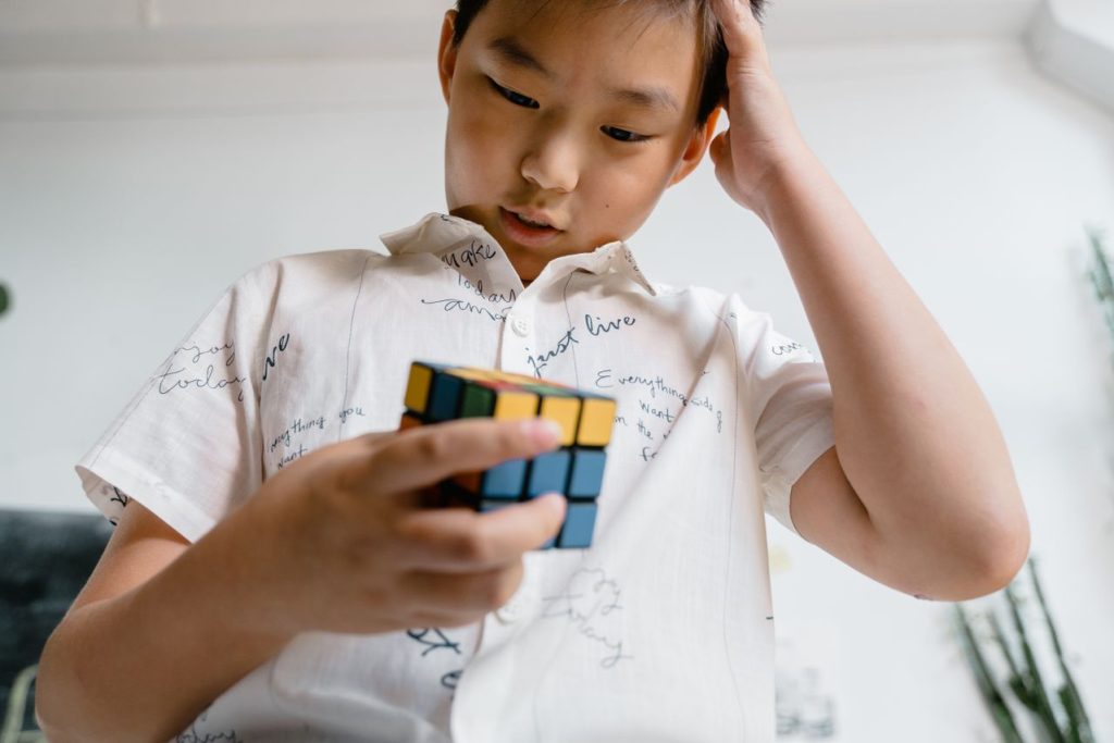 Bermain Rubik