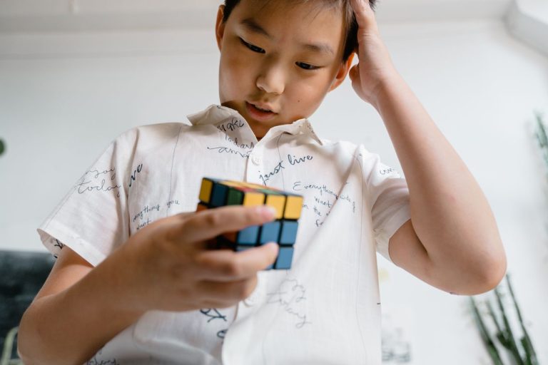 Bermain Rubik